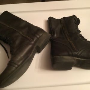 Troopa Boots